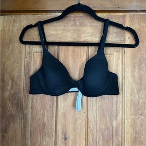 Victoria's Secret Body By Victoria Black Bra